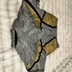 Gallery Women's Quilted Jacket - Gray and Gold